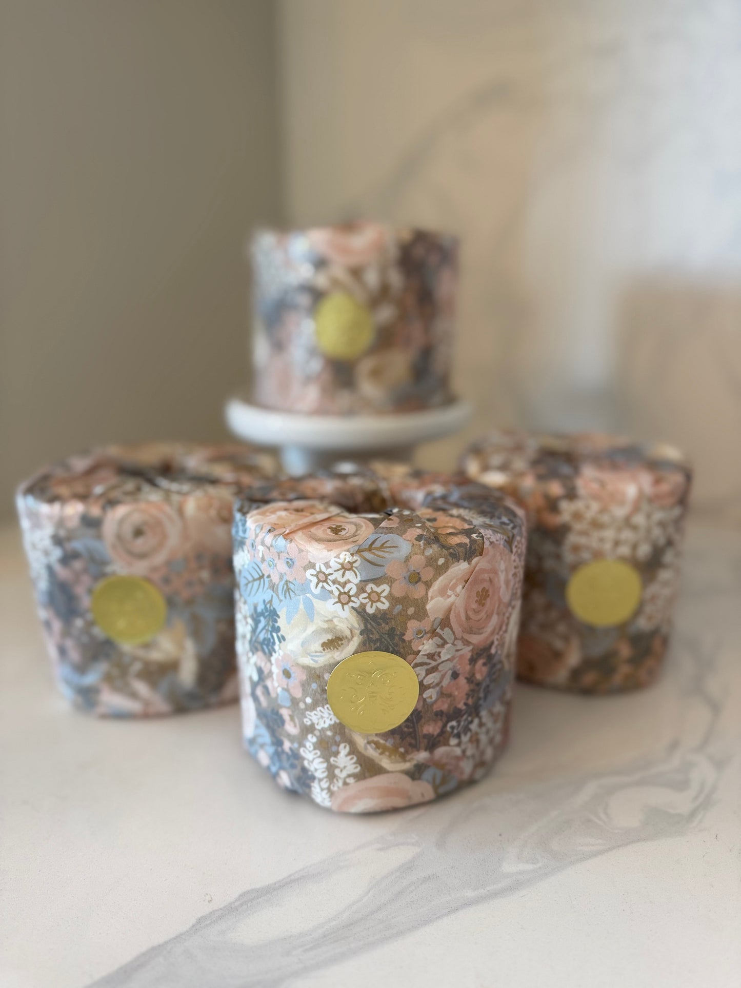 Rose Bouquet Luxury Decorative Bathroom Tissue Gift Package.Gift Package.